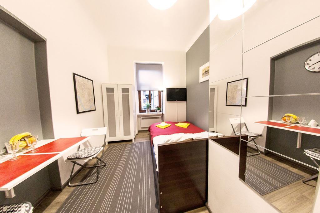 Homely Apartment'S Old Town คราคูฟ ภายนอก รูปภาพ