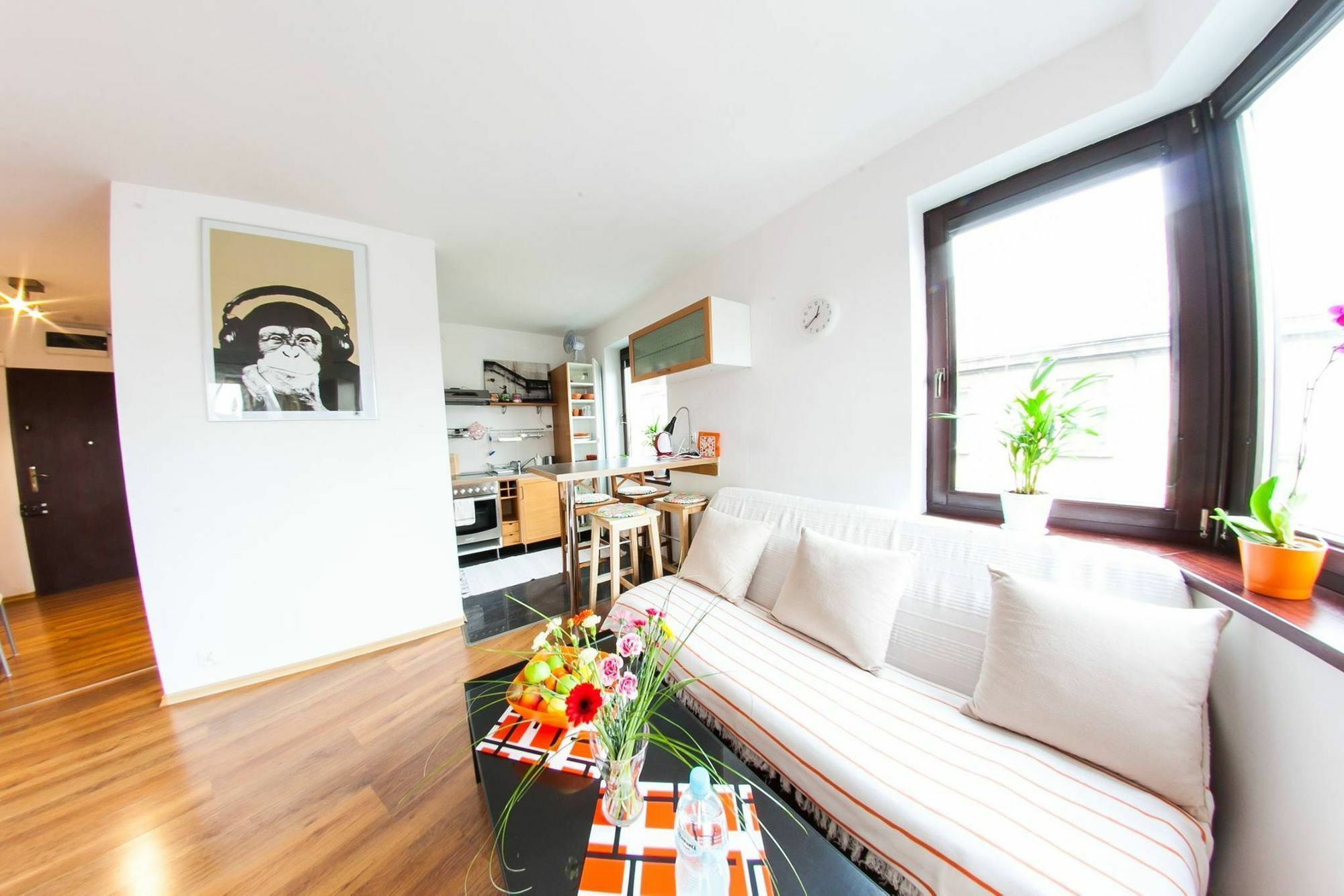 Homely Apartment'S Old Town คราคูฟ ภายนอก รูปภาพ